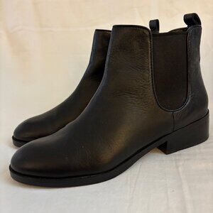 Cole Haan Landsman Black Leather Chelsea Boots Women's Size 8M
